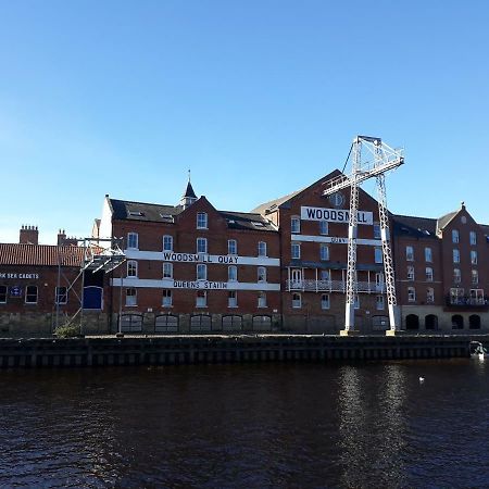 Riverside Apartment York Extérieur photo